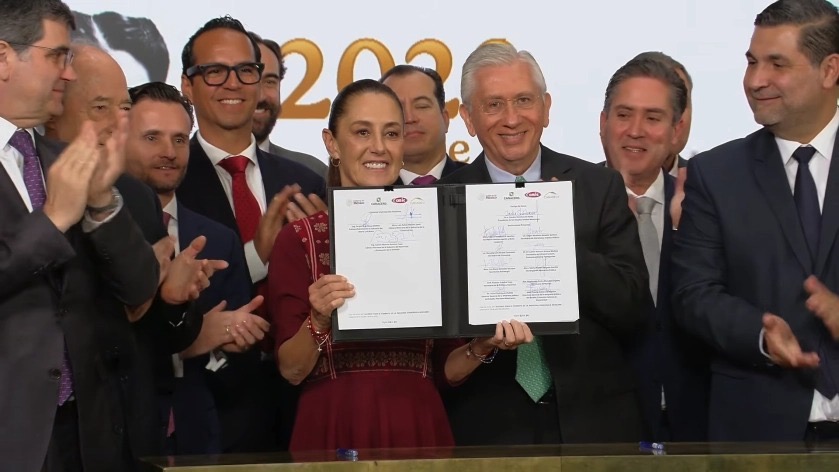 Sheinbaum anuncia acuerdo para impulsar la industria siderúrgica; toda la obra pública usará acero mexicano