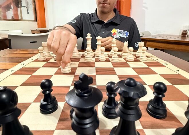 TALENTO QUINTANARROENSE, DA JAQUE MATE AL AUTISMO