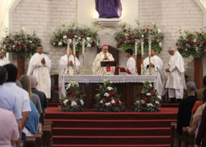 Encabeza obispo Salvador González su primera Semana Santa en la diócesis Cancún-Chetumal