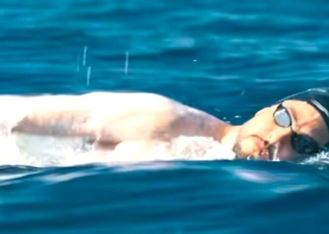 David Olvera impone récord de nado en mar abierto en el Caribe Mexicano