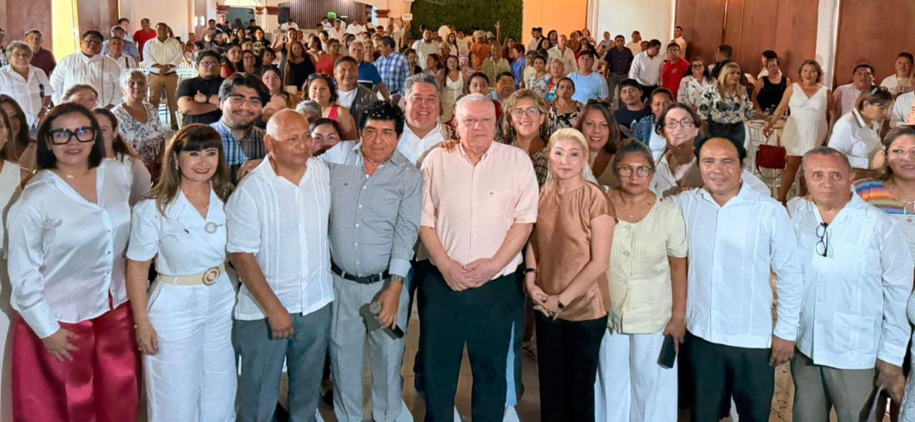 Rafa Marín reaparece en Cancún en medio de versiones sobre su futuro político