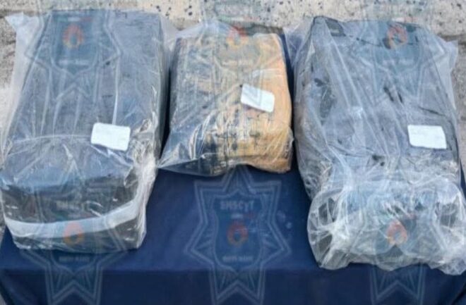 Aseguran droga en playas de Cancún; hallan 180 envoltorios frente a hotel Royalton Riviera