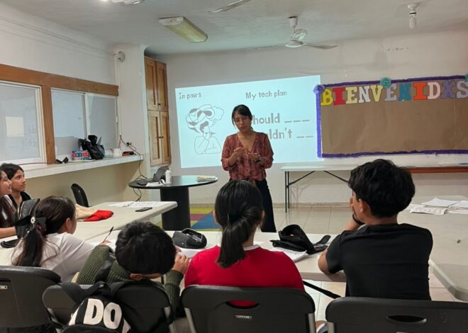 Llevan cursos de orientación a niños y jóvenes