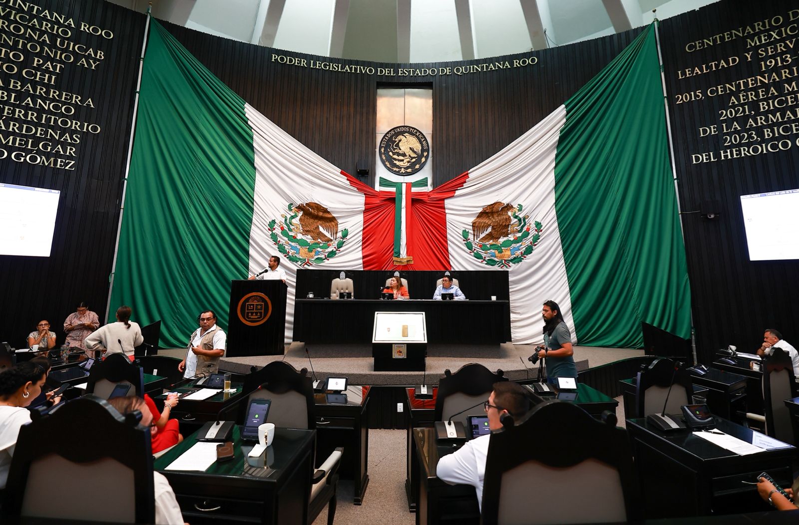 Dan luz verde a transición justa en concesiones de transporte en Quintana Roo