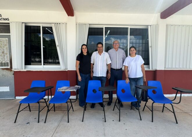Donan sillas escolares para alumnos zurdos en la escuela “Luz María Zavaleta”