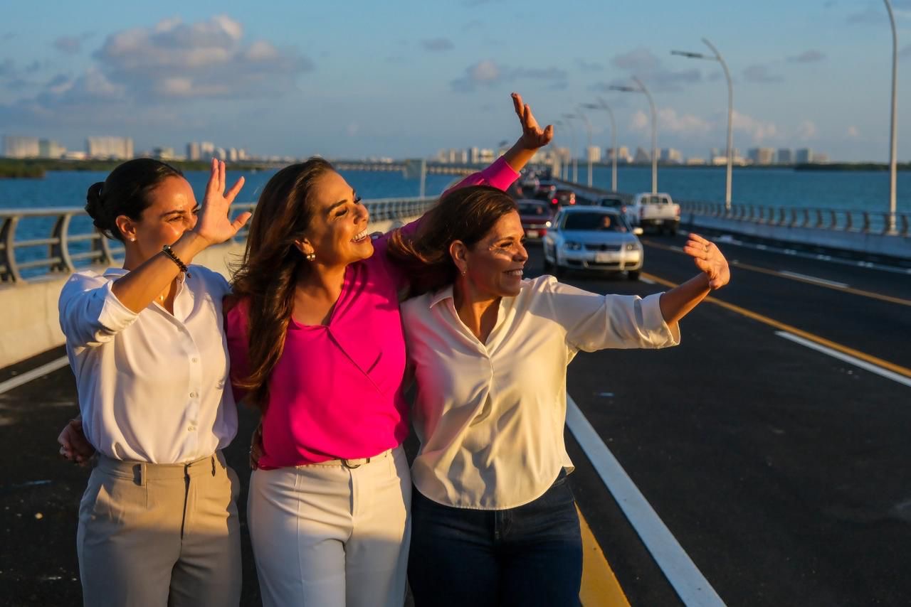 Mara Lezama abre la circulación al Puente Vehicular Nichupté