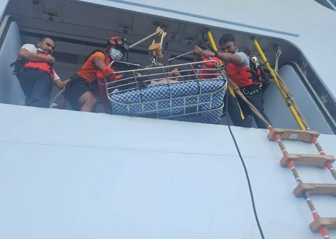 Evacuación médica de emergencia en crucero frente a Isla Mujeres