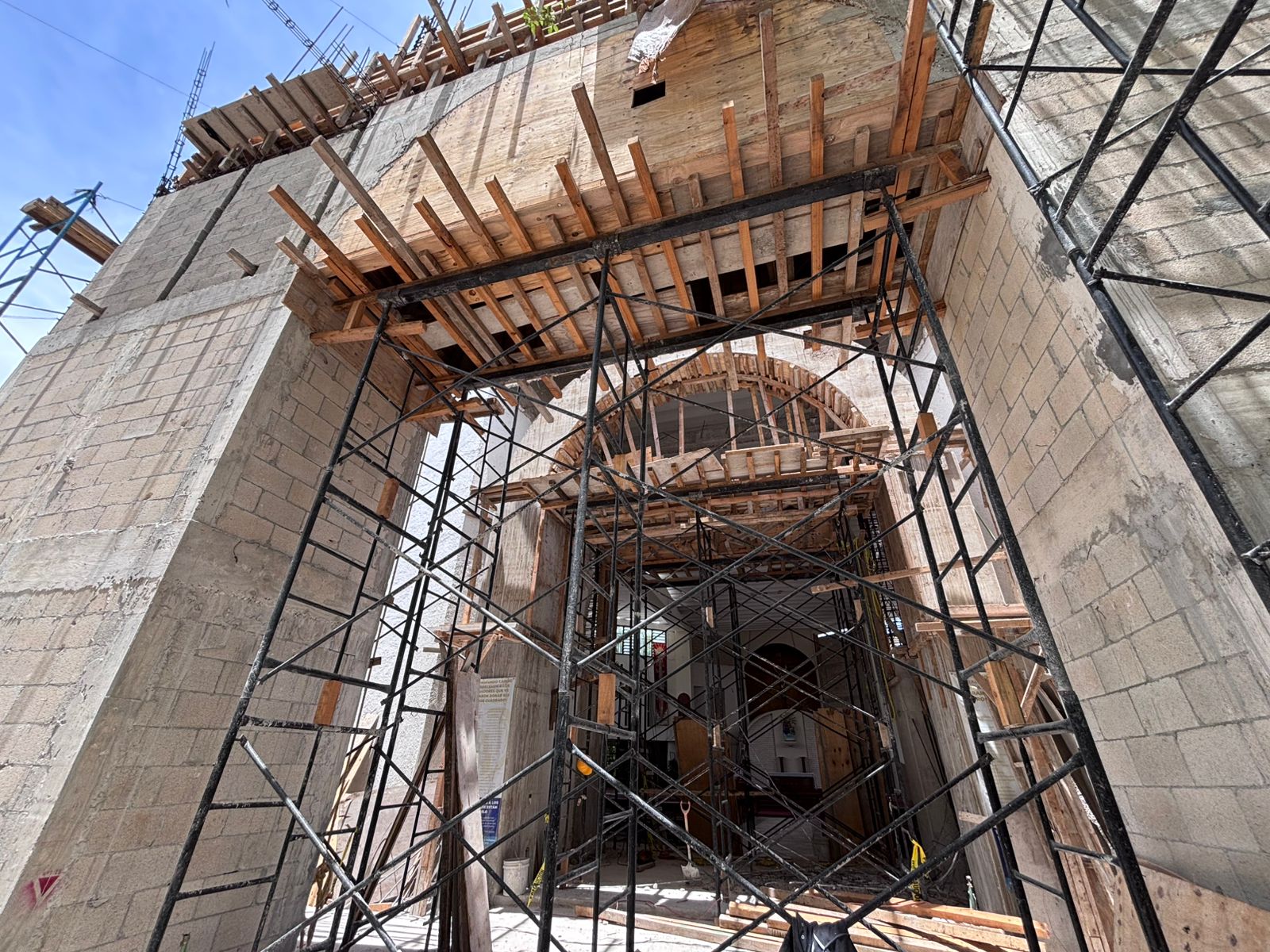 Catedral de Cancún avanza lentamente; obra negra sigue inconclusa y sin fecha de entrega