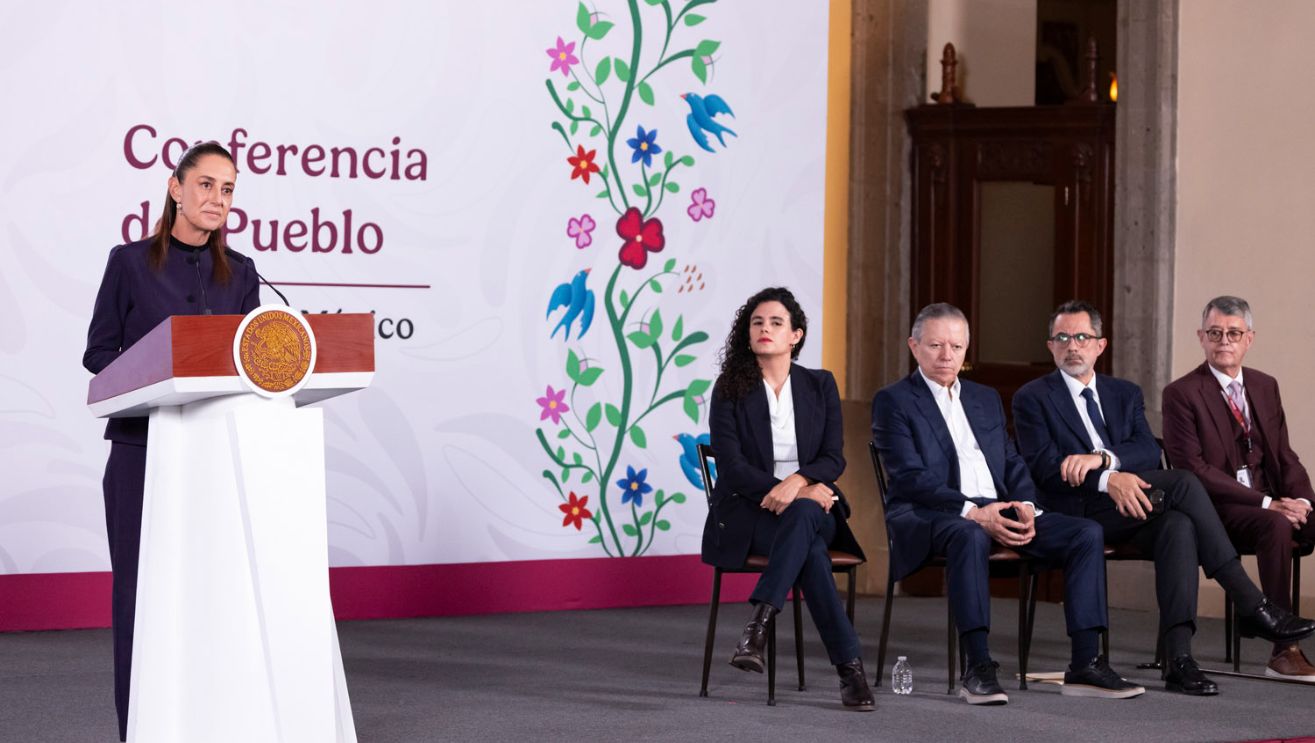 Sheinbaum propone aplazar elección judicial hasta 2028