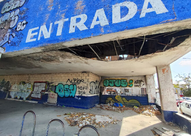¡Adiós al elefante gris! Derriban vieja tienda ISSSTE en Cancún