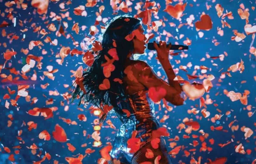 Dua Lipa anuncia su álbum y película de concierto en vivo