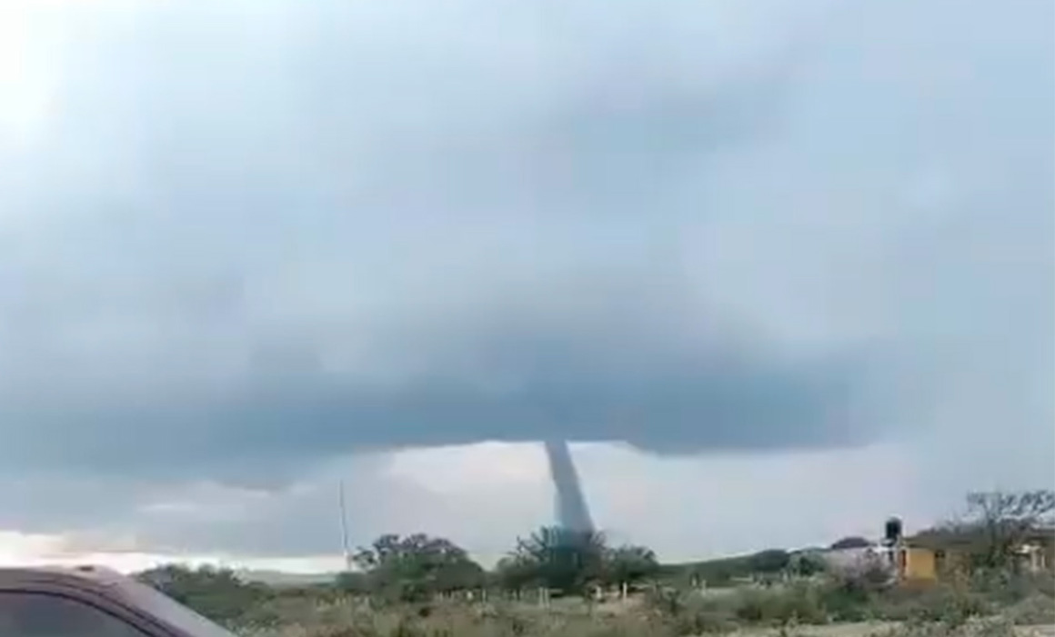 Emiten alerta en Coahuila por riesgo de torbellino