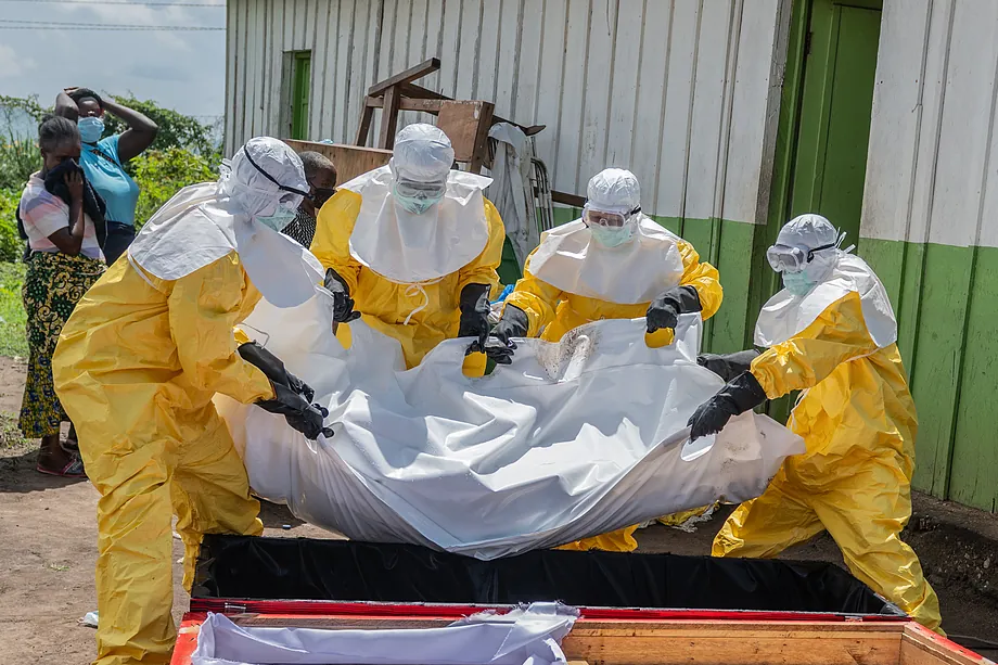 OMS eleva a “muy alto” el riesgo por brote de ébola en el Congo