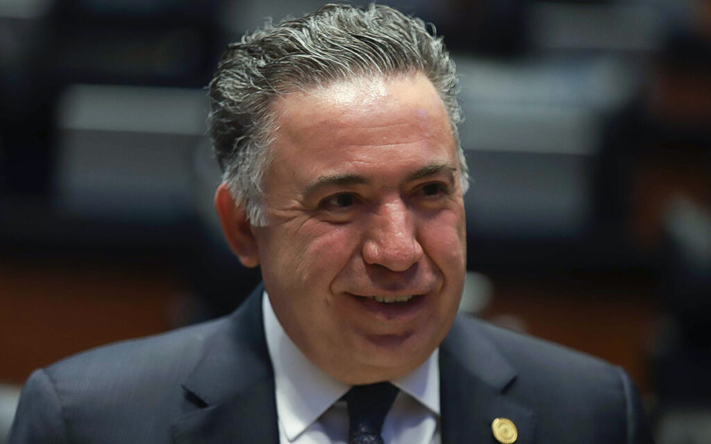 ‘Estoy en Sinaloa, mi tierra’: Inzunza reaparece tras versiones sobre una presunta entrega a EU