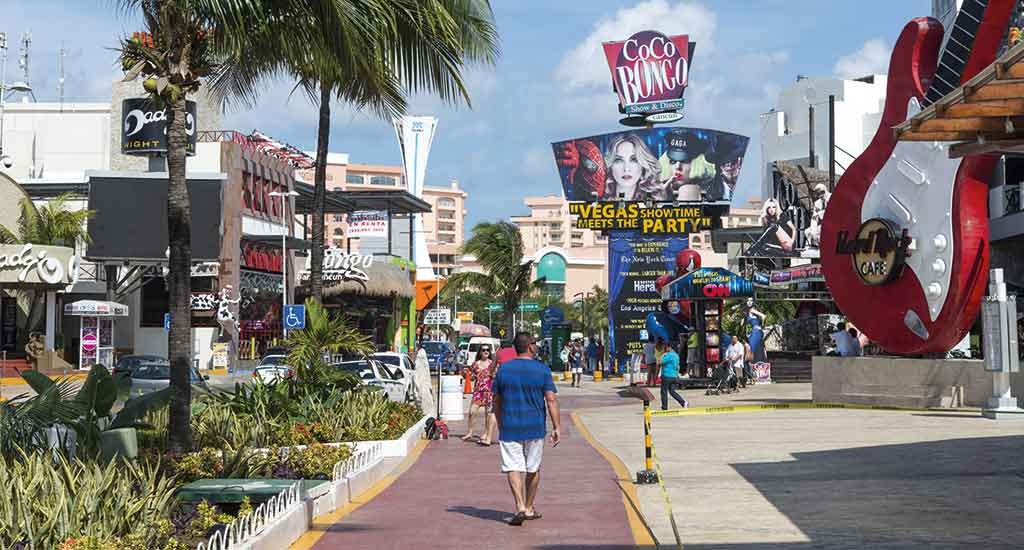 Sobreoferta turística afecta operaciones de náuticos, comerciantes y restauranteros