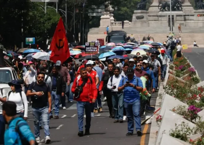Piden autoridades a maestros manifestarse lejos del Zócalo, por ser zona de riesgo