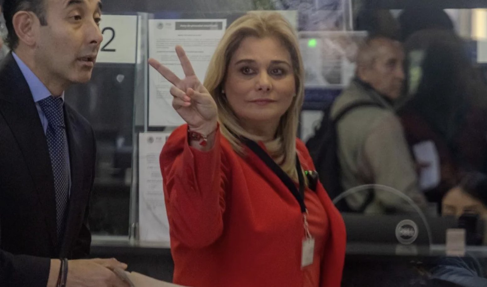 Maru Campos pisa la FGR en CDMX y acusa persecución política