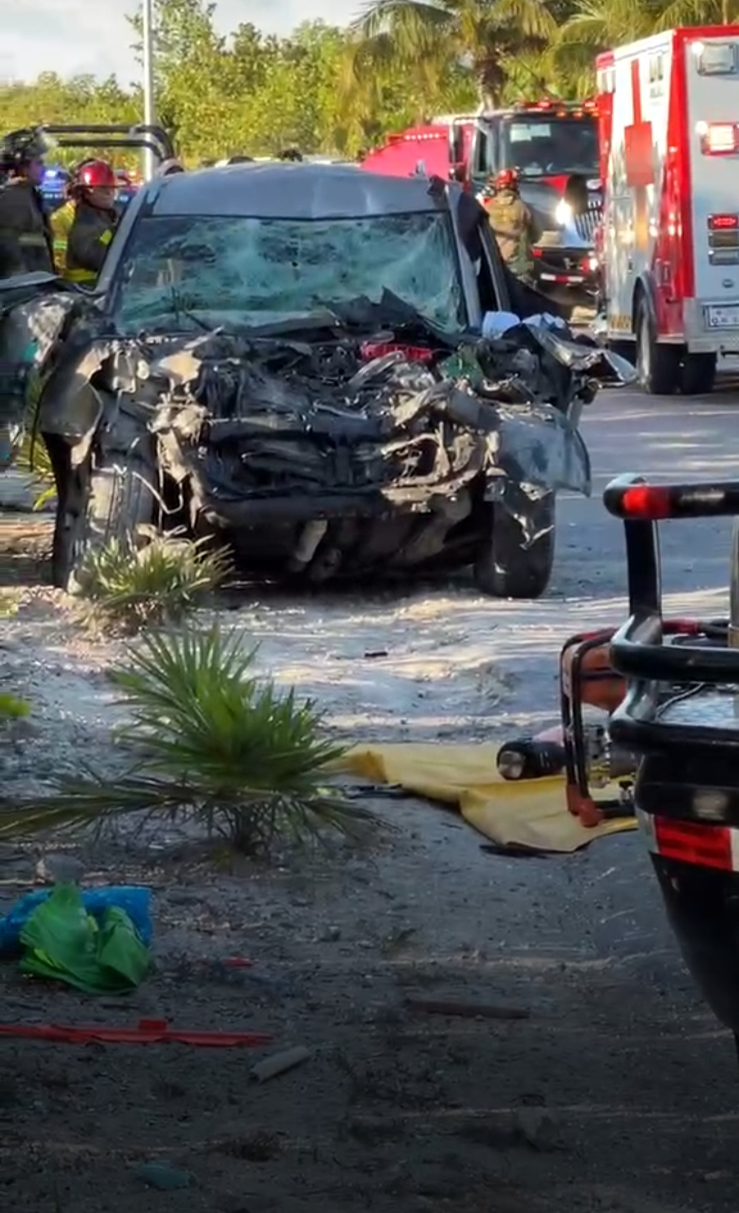 Muere automovilista tras choque frontal contra autobús en Costa Mujeres