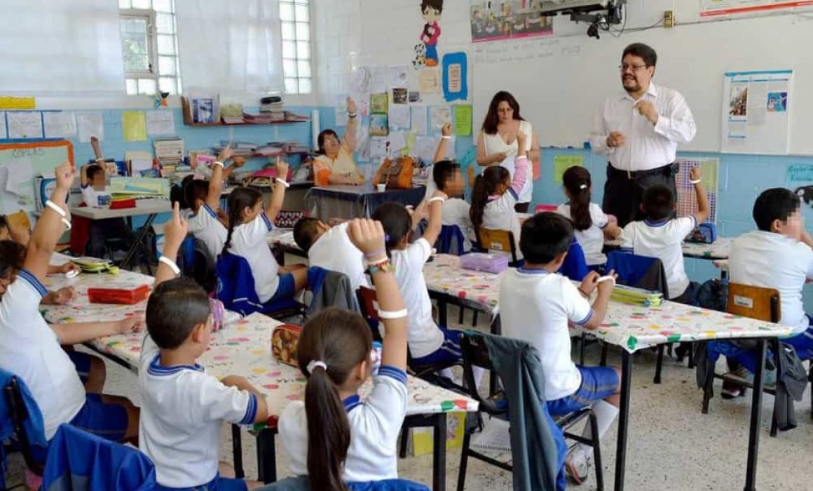 Sorprende recorte oficial del calendario escolar