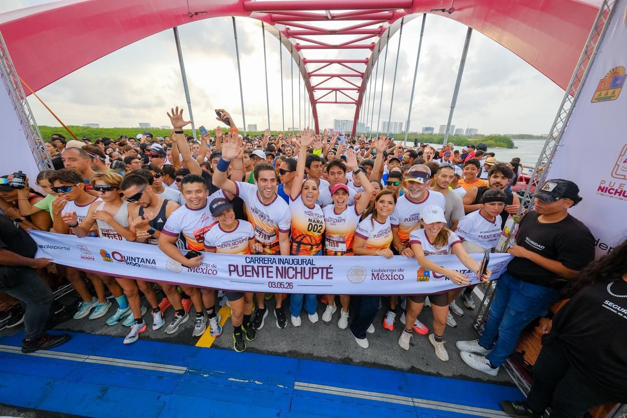 Espectacular carrera en Puente Nichupté Cancún con más de 3 mil competidores y más de 10 mil asistentes