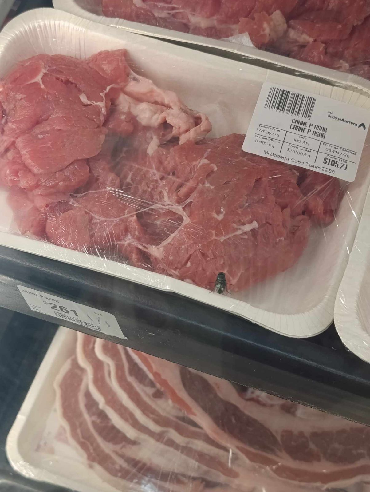 Denuncian presunto foco de infección en área de carnes de Bodega Aurrerá en Tulum