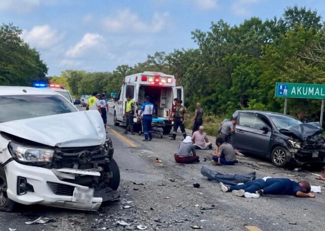 Accidente en la federal 307 a la altura de Akumal deja cinco lesionados
