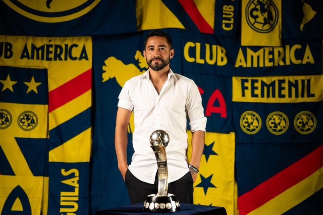 Luis Fuentes logra su primer título como director deportivo del América Femenil