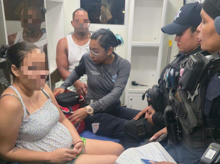 Presunto agresor cubano termina ante Migración en Cancún