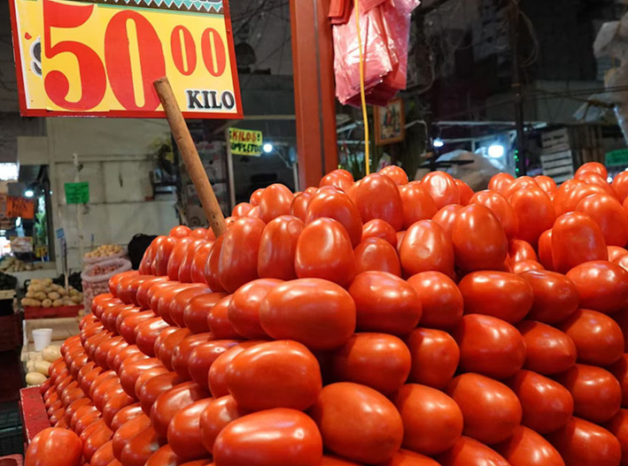 La inflación afloja… pero el jitomate sigue pegando duro