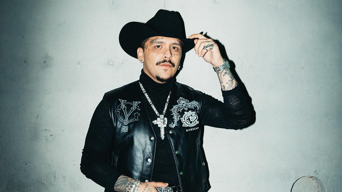 Disputa por el control de la marca personal de Christian Nodal