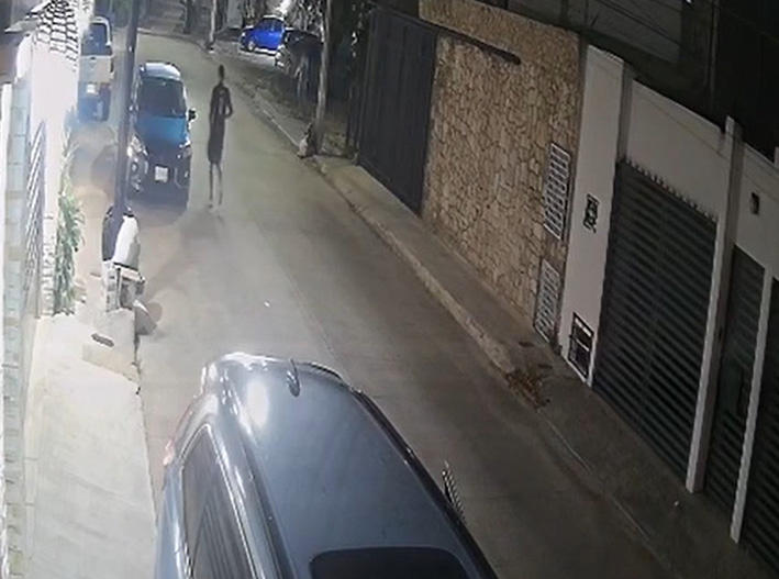¡Vacían autos en Cancún! Vecinos de la SM 26 viven entre robos