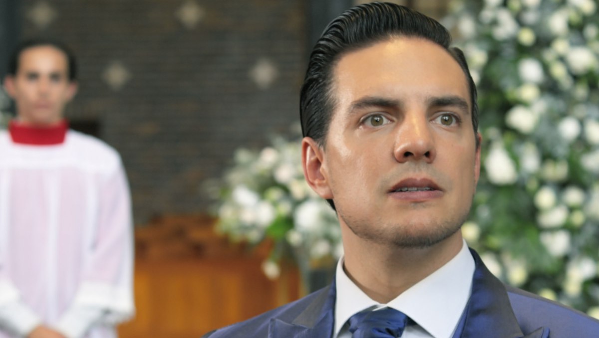 Vadhir Derbez acusa extorsión con denuncia