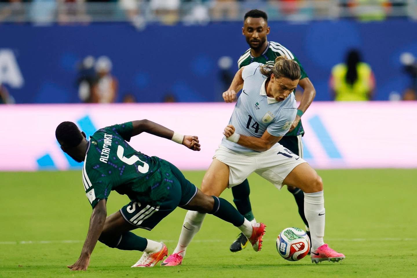 Mucha garra, poco gol: Uruguay empata con Arabia Saudita