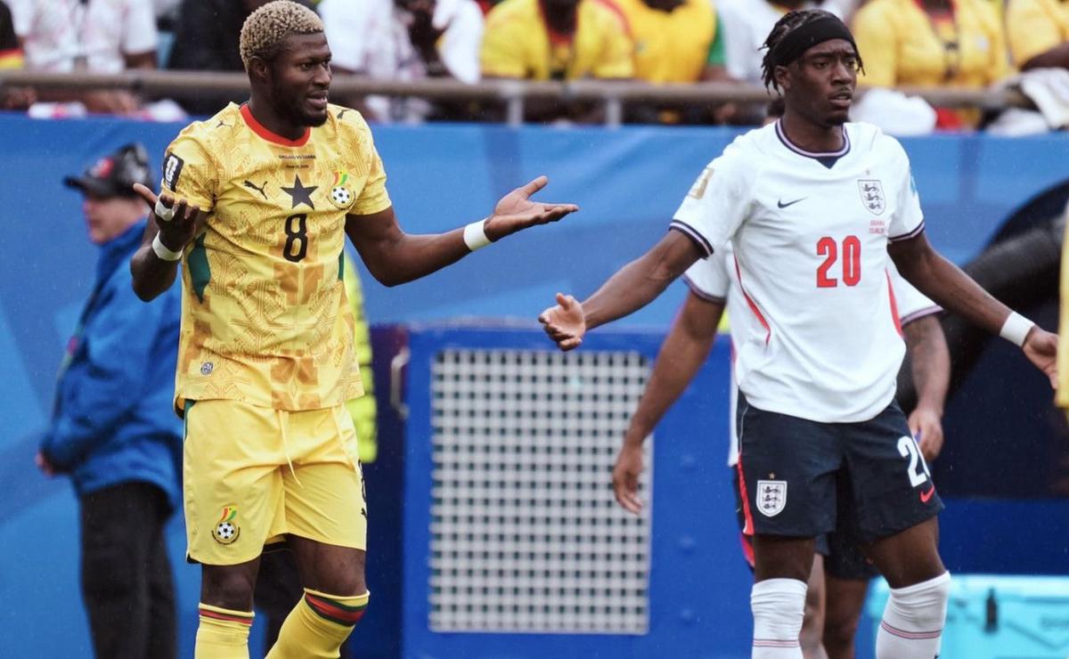 Inglaterra domina, pero Ghana rescata un valioso empate