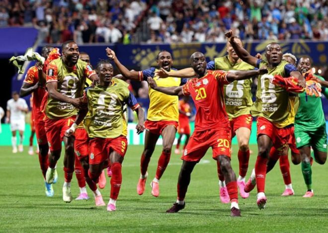 Uzbekistán se derrumba y Congo celebra un pase inolvidable