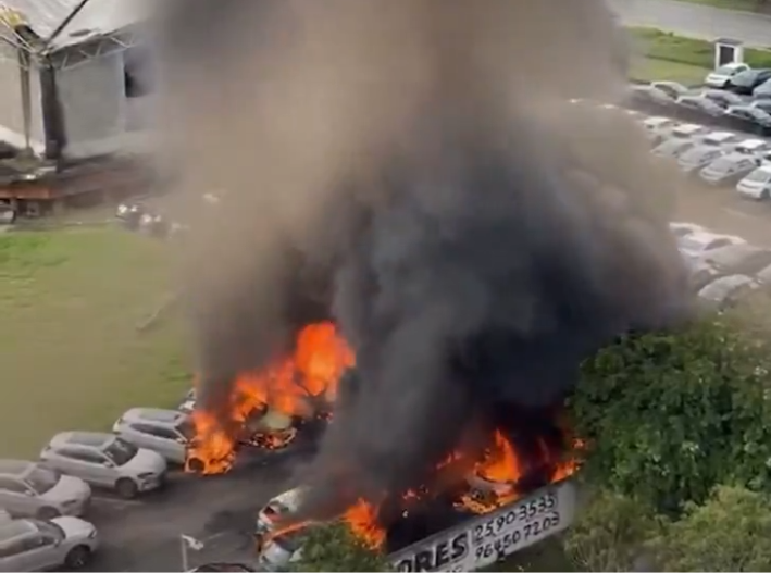 Choque de helicópteros en Río de Janeiro provoca seis muertes y causa incendio en zona residencial