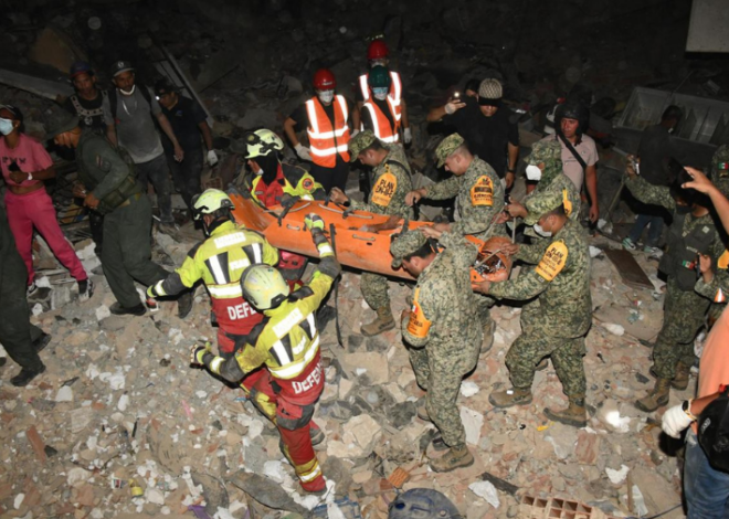 Ejército Mexicano rescata con vida a niño atrapado en Venezuela