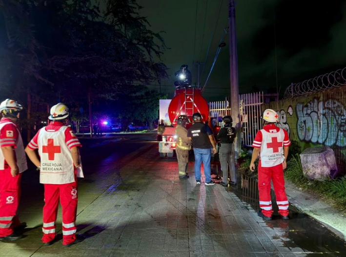 Atiende Ayuntamiento de Benito Juárez incendio en la Subestación de la CFE en Cancún