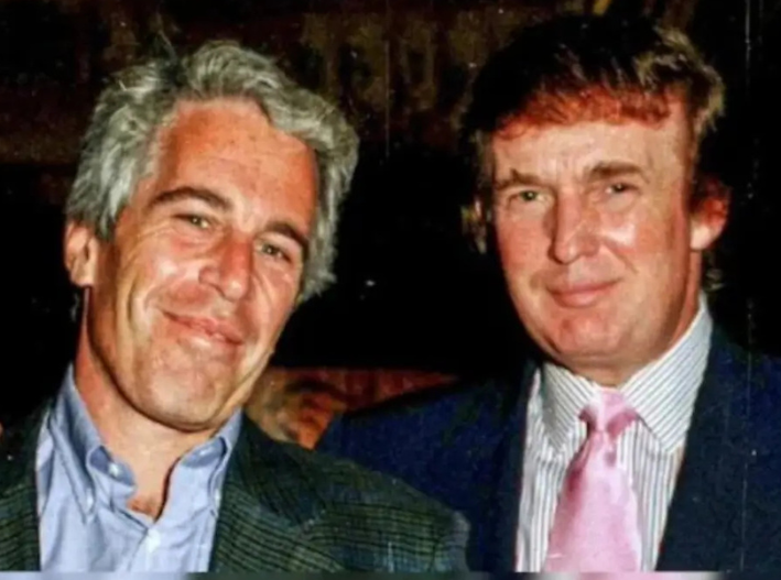 Jeffrey Epstein vuelve a ser tendencia en redes sociales, ¿por qué?