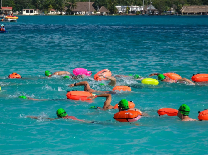Quintana Roo domina el Maratón de Aguas Abiertas de Bacalar
