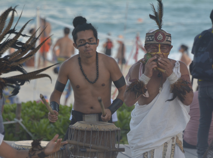 Prevén oleada de controversias por el uso de símbolos de culturas ancestrales