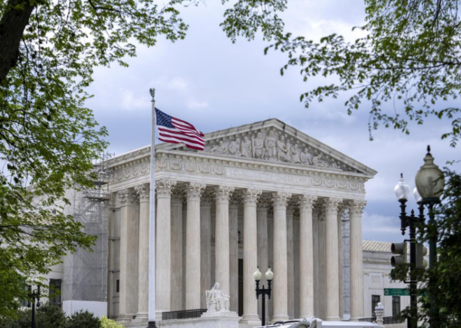 Corte Suprema de EE. UU. frena a Trump y mantiene la ciudadanía por nacimiento