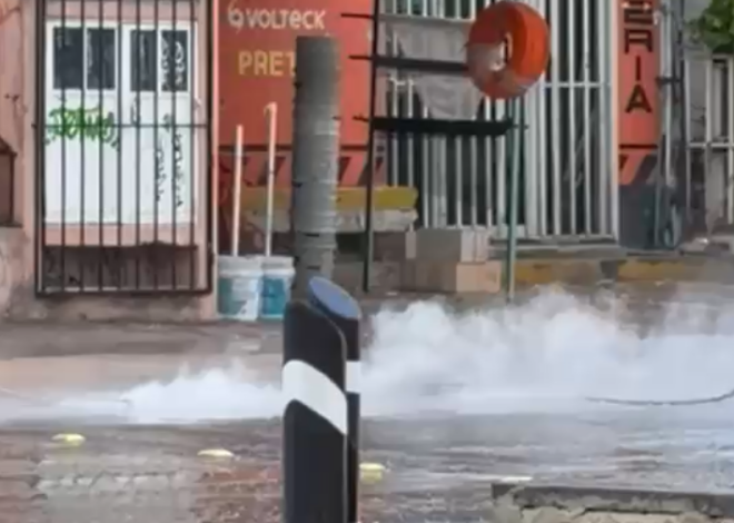 Lluvias revientan cables de alta tensión en Cancún