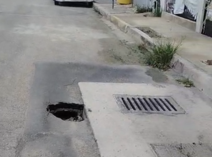 A tres meses de concluir obra de drenaje, aparece hundimiento en la región 229 de Cancún