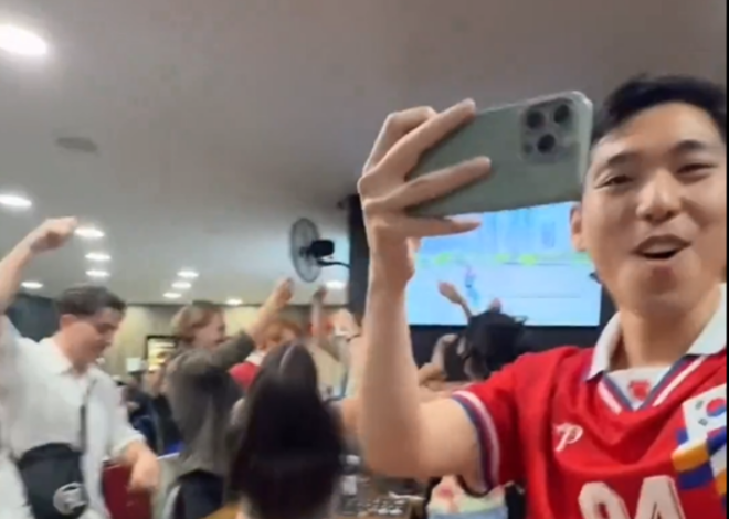 Gangnam Style desata la fiesta mundialista en una taquería de Guadalajara