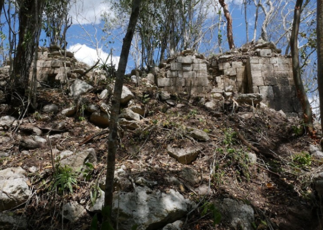 Arqueólogos descubren en Campeche una ciudad maya perdida por siglos