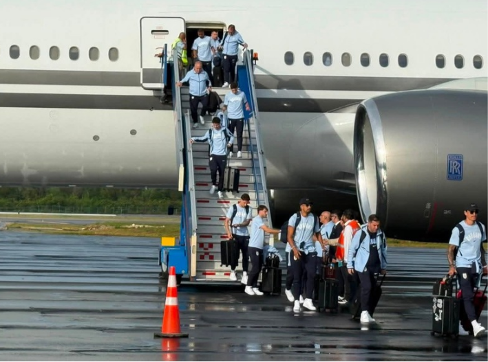 La Celeste ya está en Quintana Roo; Uruguay instala su cuartel mundialista en Playa del Carmen