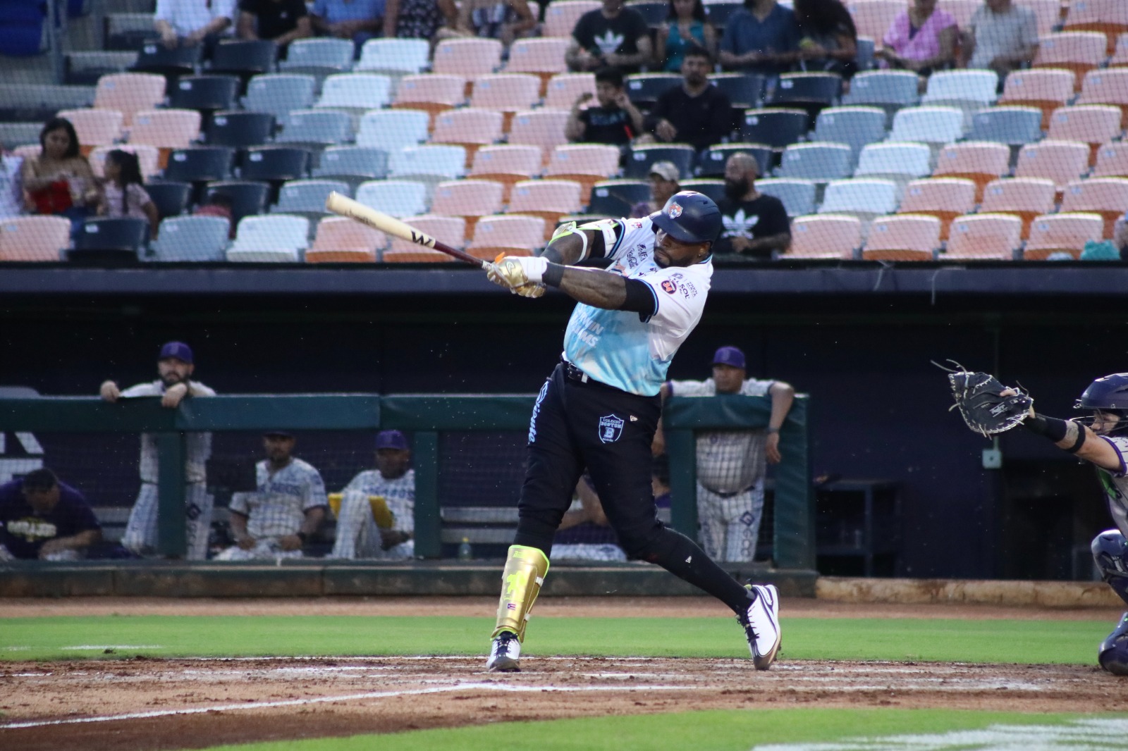 Tigres de Quintana Roo va por más victorias ante Leones de Yucatán
