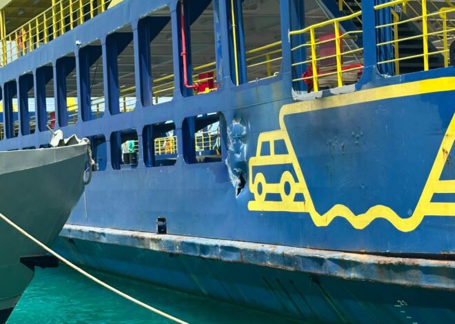Patrulla de Marina impacta ferry de Ultramar en Isla Mujeres