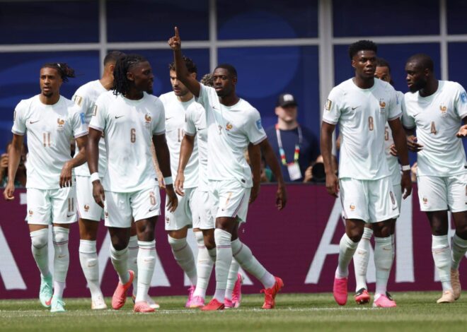 Francia impone su ley: pleno de victorias y boleto de oro a octavos